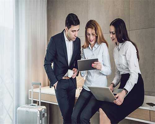 “祝《阳光报》四季阳光，辉耀三秦” ——著名作家冯积岐祝贺《阳光报》更名二十周年