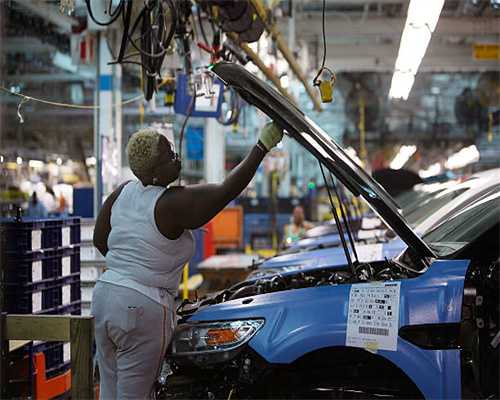 8月23日，19：30，刚到河西凯德茂门口，被大风给