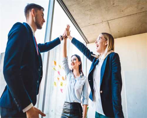 事发长沙 豪宅通宵停电，业主再吐槽：入住一个月就被偷 销售顾问说的“营造美好生活”呢？