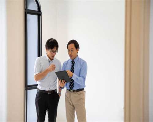 青岛市第五人民医院劳模工匠志愿服务实践基地在普集路小学揭牌成立