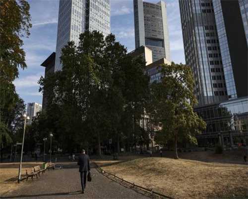 南宁那些工资“被平均”的人，月薪才2000出头，生活过得怎么样？