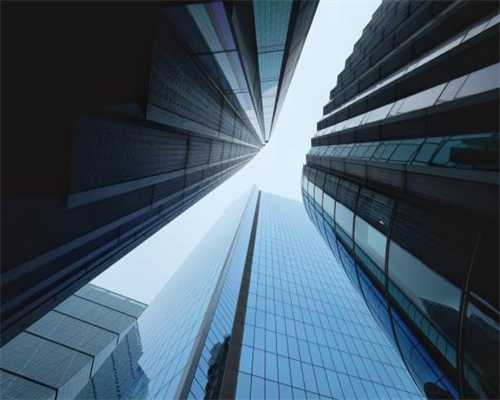 倒挂1.5万/㎡，江宁老盘时隔4年推16套房，超2400组报名