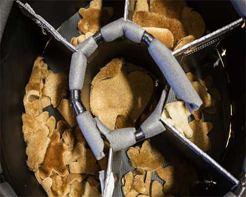 西安高新区将于14日爆破拆除118米高楼 拆除原因不明