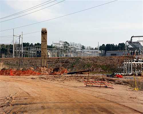 偷衣服见“金”起意，120万首饰尽数揣走